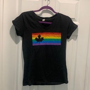 Canada LGBTQ TEE size xl
